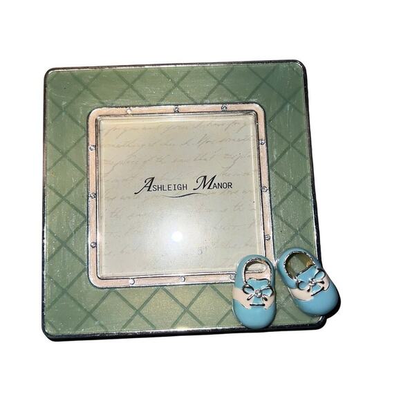 Ashleigh Manor 3.5 x 3.5 enamel rhinestone baby shoe kickstand picture frame - Picture 1 of 8